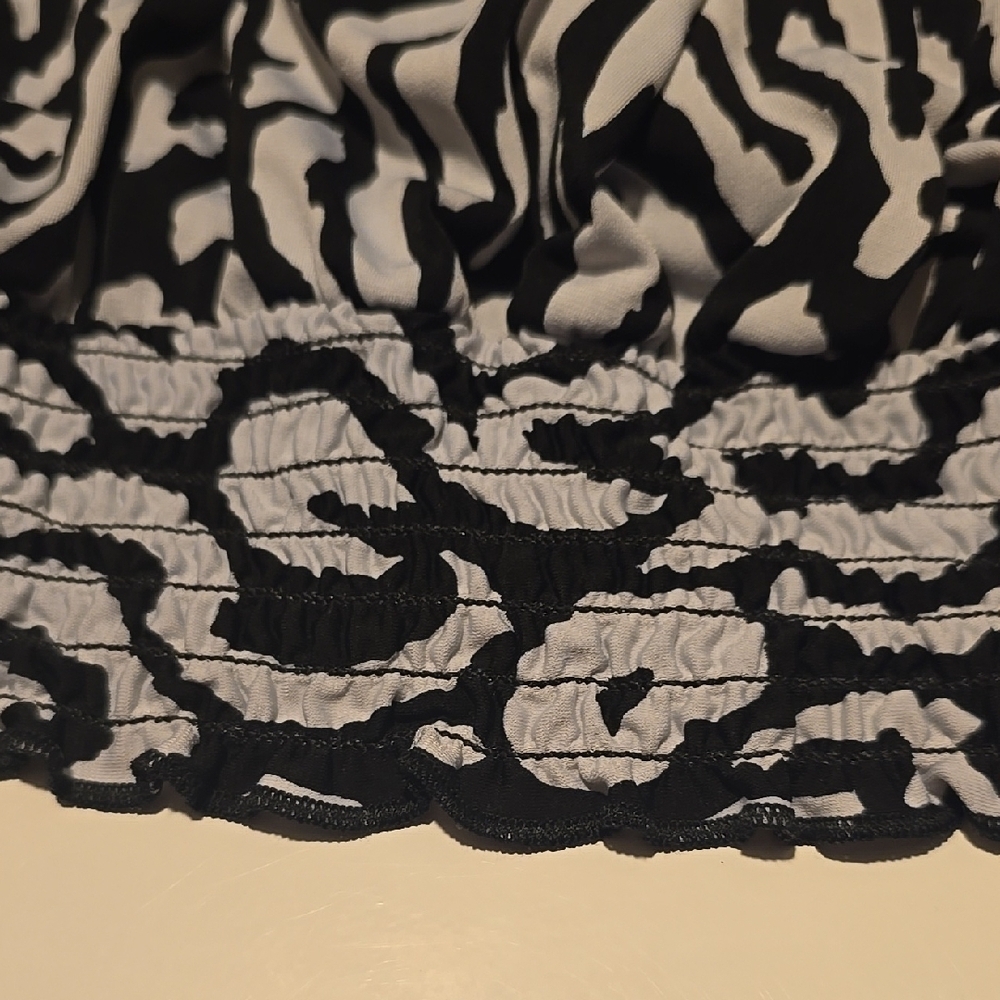 Bwear Black and White Short Sleeve Blouse L - Picture 4 of 5